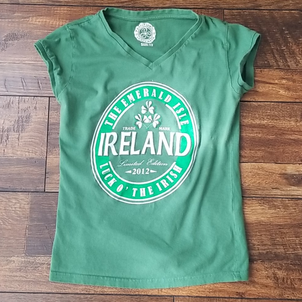 🍀🍀🍀 Traditional Craftwear "Ireland" graphic tee